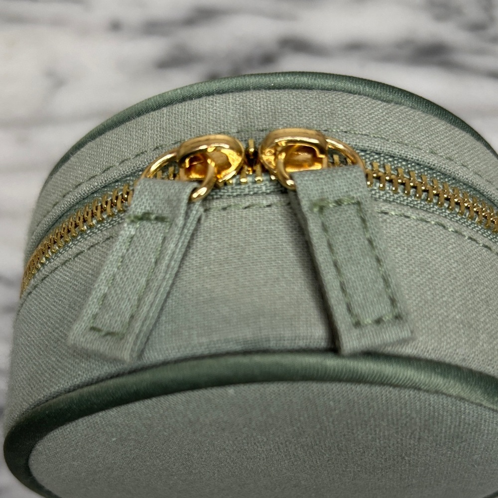 Sezane Green Jewelry Case with Gold Accents - Picture 3 of 11